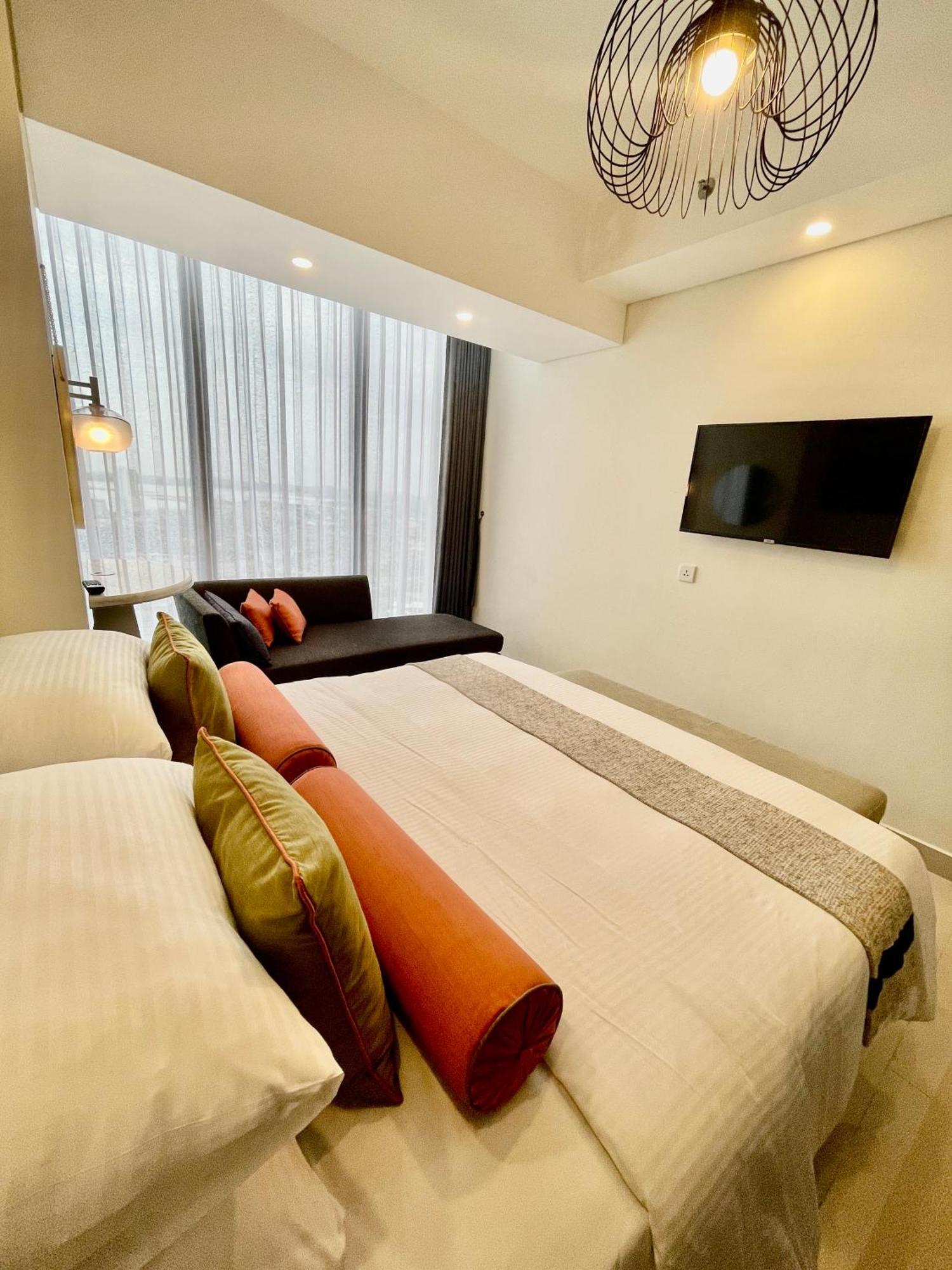 Verdela Pollux Meisterstadt Batam Apartement Екстер'єр фото