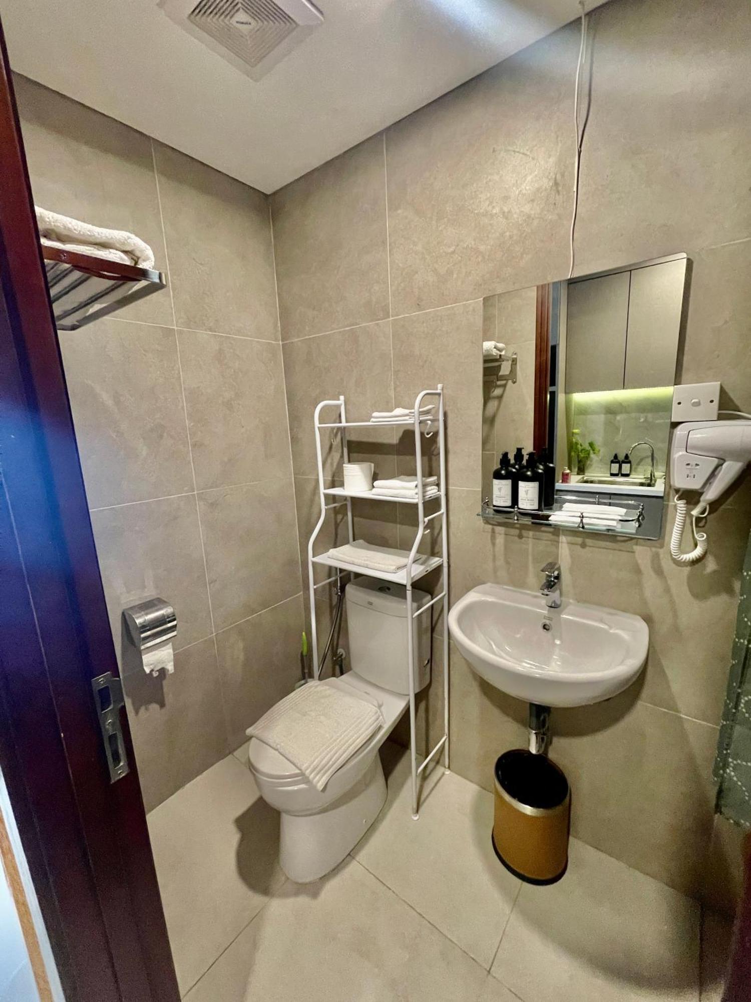 Verdela Pollux Meisterstadt Batam Apartement Екстер'єр фото