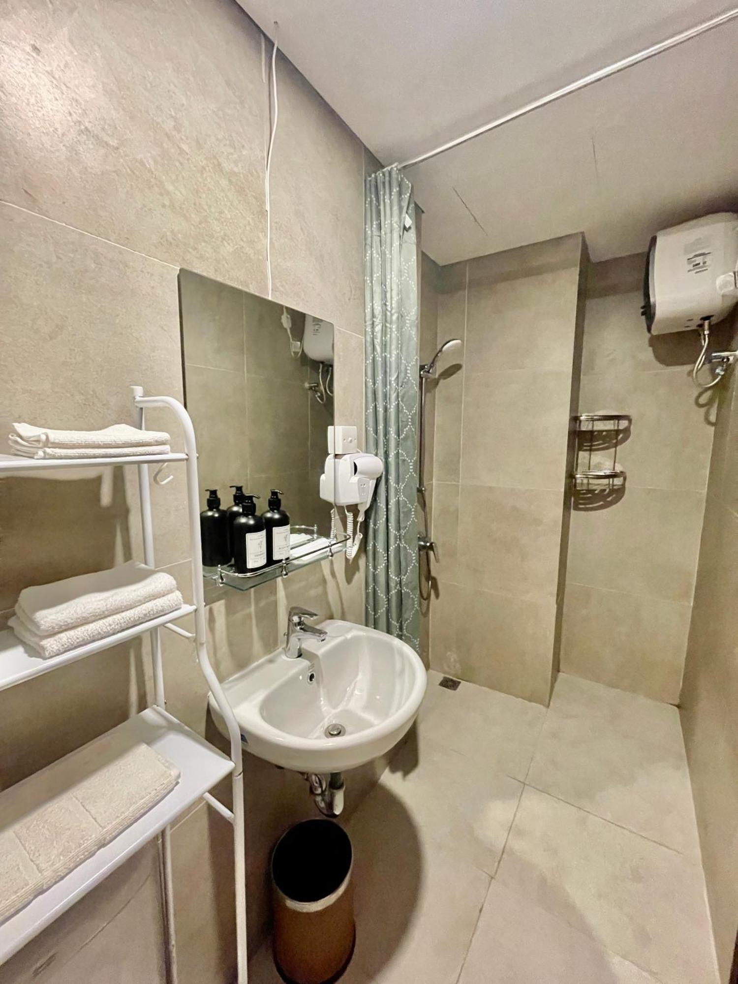 Verdela Pollux Meisterstadt Batam Apartement Екстер'єр фото